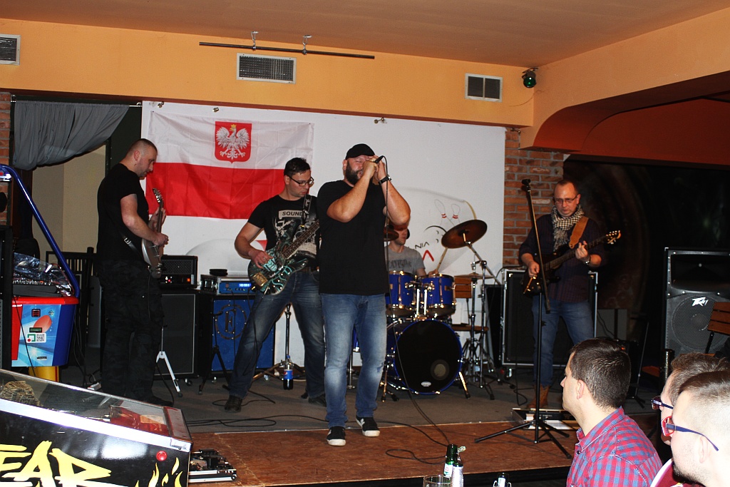 W kręgielni Kometa odbył się koncert charytatywny dla Mirki