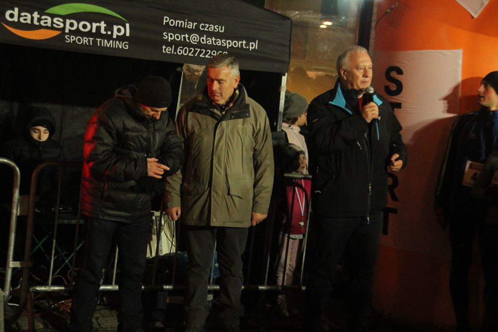 Blisko czterysta osób pobiegło w Biegu Niepodległości cz2