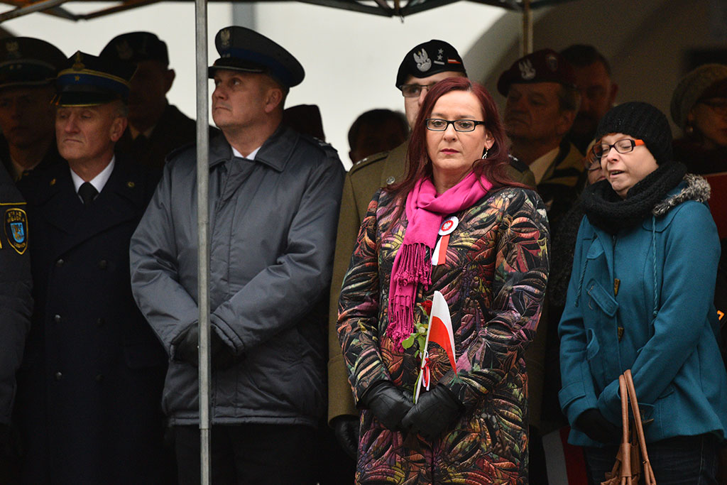 Klasy mundurowe złożyły uroczyste ślubowanie w legnickim rynku