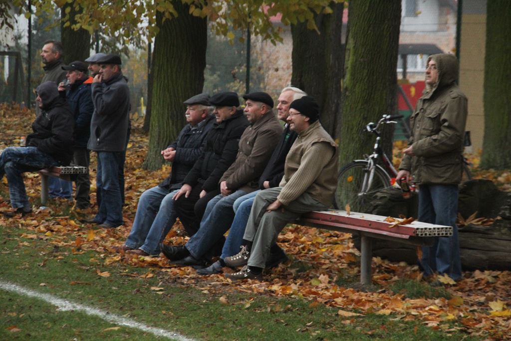 Spacerek KS-u Legnickie Pole z Relaksem Szklary Dolne