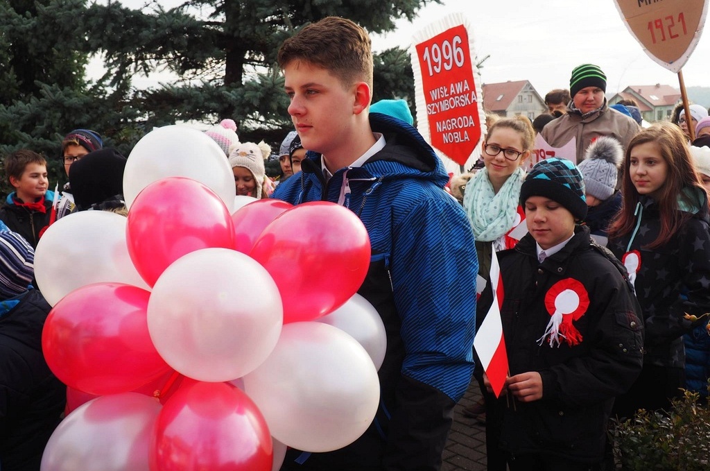 W Legnickim Polu odbył się uroczysty Marsz Niepodległości