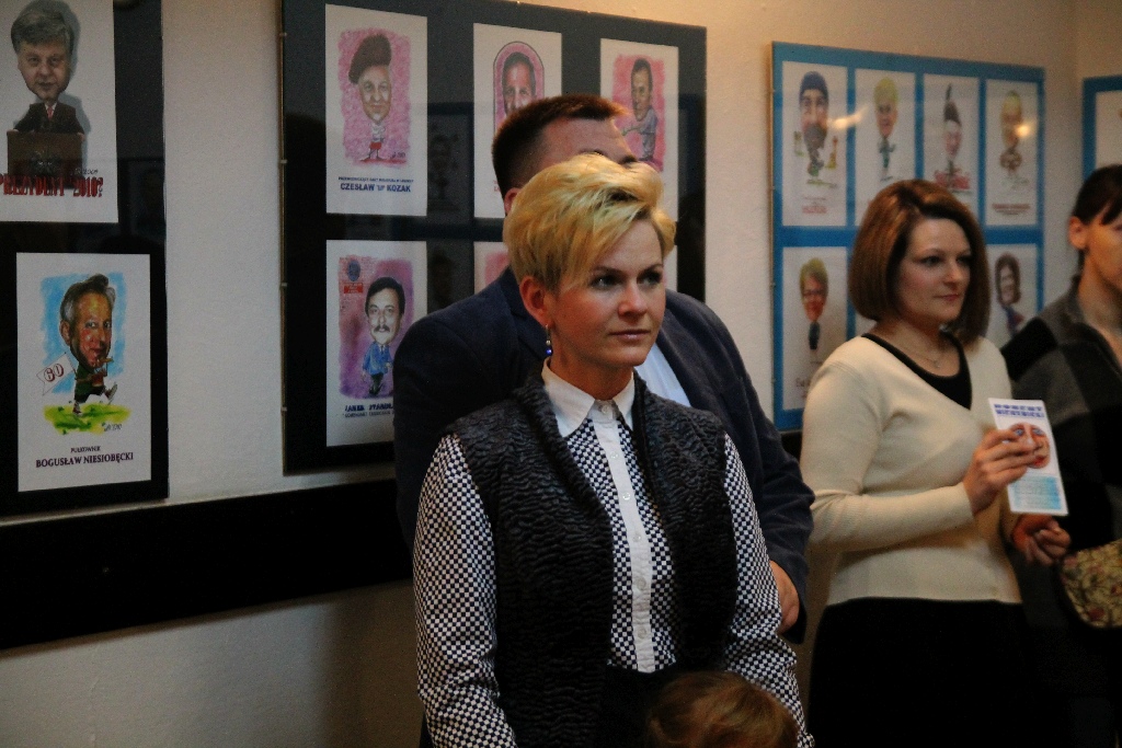 Karykatury i przemienione kamienie Roberta Wierzbickiego