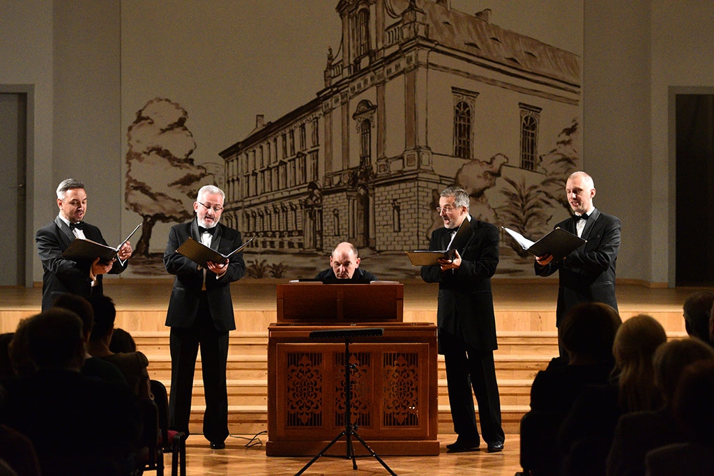 W I Liceum Ogólnokształcącym odbył się koncert Rudolphina 6