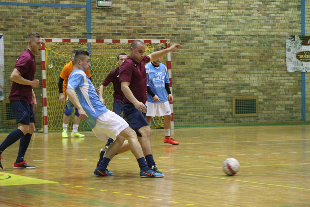 1. LLH: Wysoka wygrana mistrza. Wietrzak Team liderem