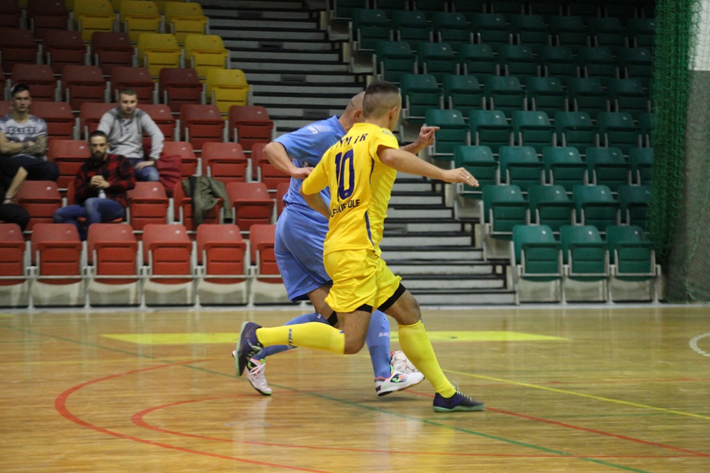 1. LLH: Wysoka wygrana mistrza. Wietrzak Team liderem