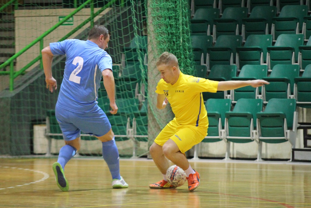 1. LLH: Wysoka wygrana mistrza. Wietrzak Team liderem