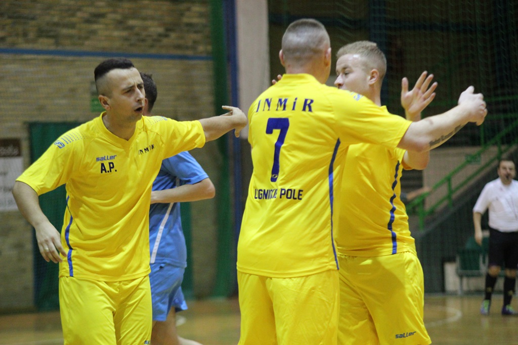 1. LLH: Wysoka wygrana mistrza. Wietrzak Team liderem