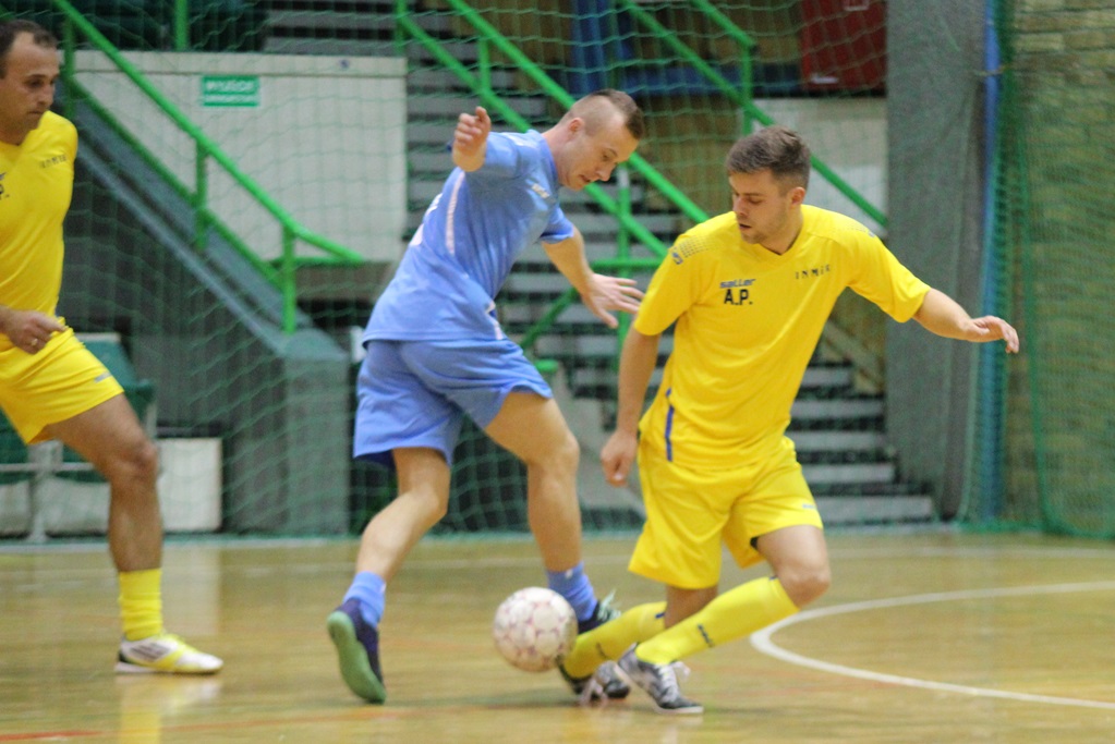 1. LLH: Wysoka wygrana mistrza. Wietrzak Team liderem
