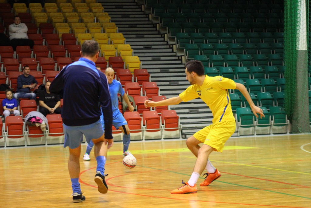 1. LLH: Wysoka wygrana mistrza. Wietrzak Team liderem
