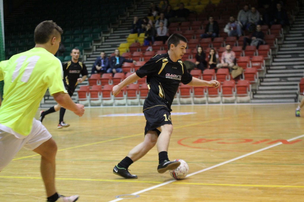 1. LLH: Wysoka wygrana mistrza. Wietrzak Team liderem