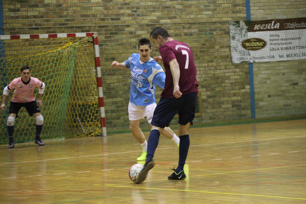 1. LLH: Wysoka wygrana mistrza. Wietrzak Team liderem