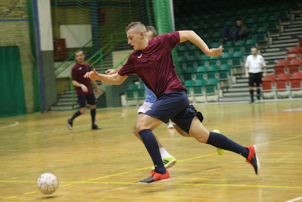1. LLH: Wysoka wygrana mistrza. Wietrzak Team liderem