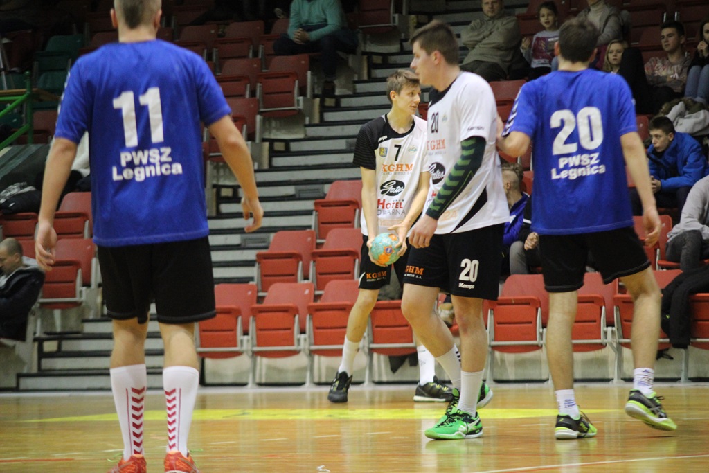 Juniorskie derby szczypiornistów dla Siódemki Miedź Legnica
