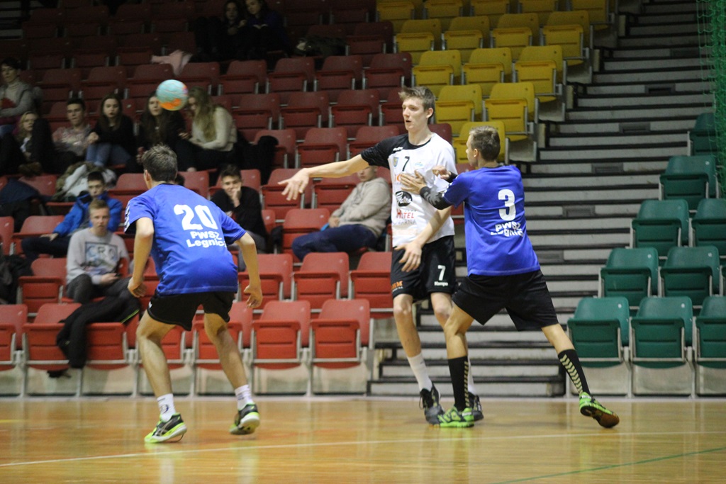 Juniorskie derby szczypiornistów dla Siódemki Miedź Legnica