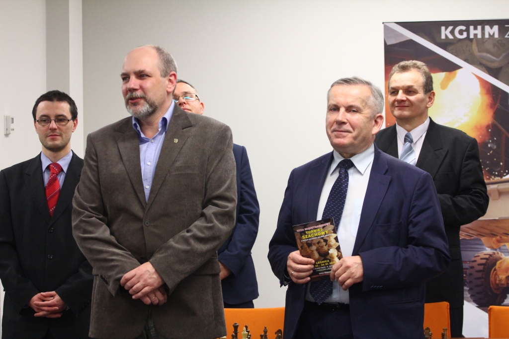 Czarnota z pucharem wojewody. Szachista Miedzi na 2. miejscu