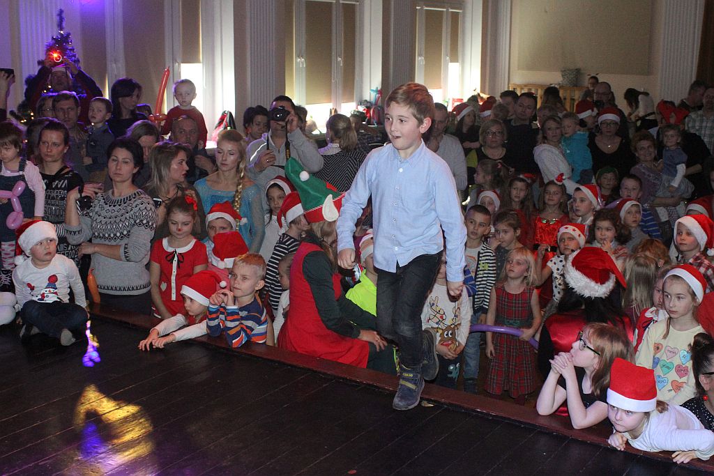 W MCK odbyła się zabawa mikołajkowa dla małych legniczan