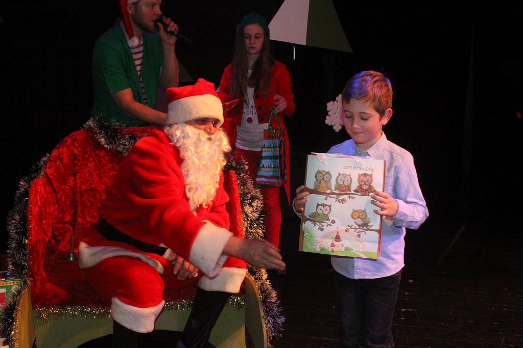 W MCK odbyła się zabawa mikołajkowa dla małych legniczan