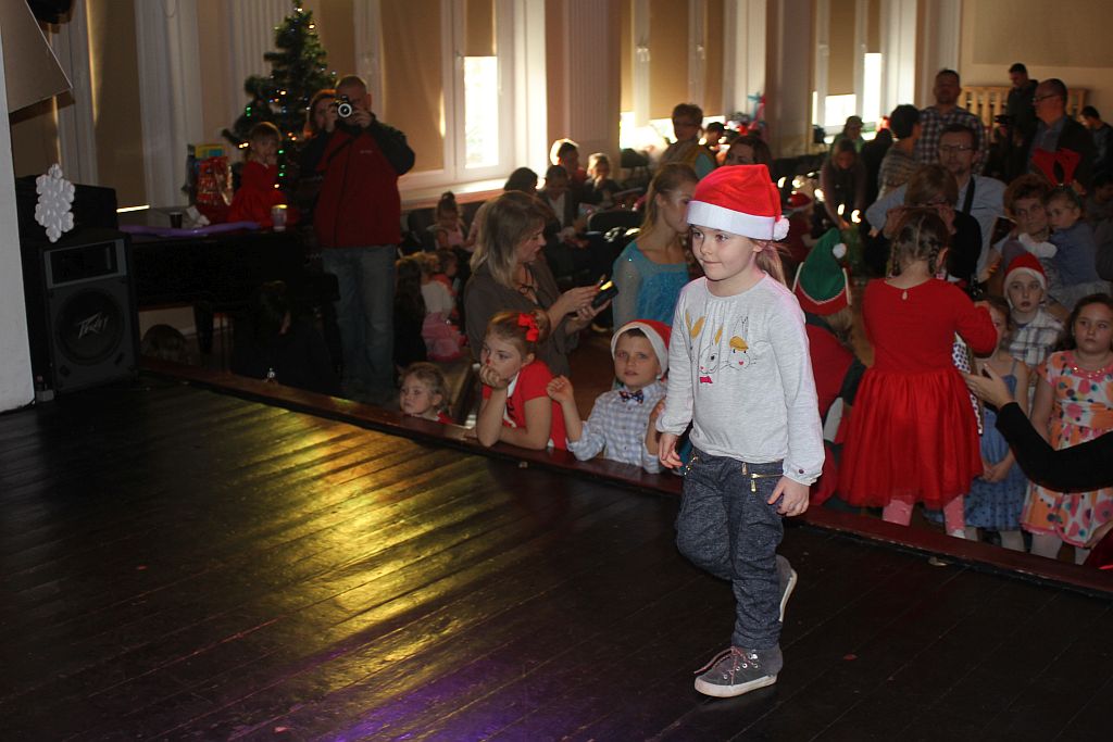 W MCK odbyła się zabawa mikołajkowa dla małych legniczan