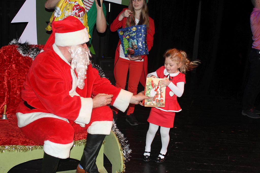 W MCK odbyła się zabawa mikołajkowa dla małych legniczan