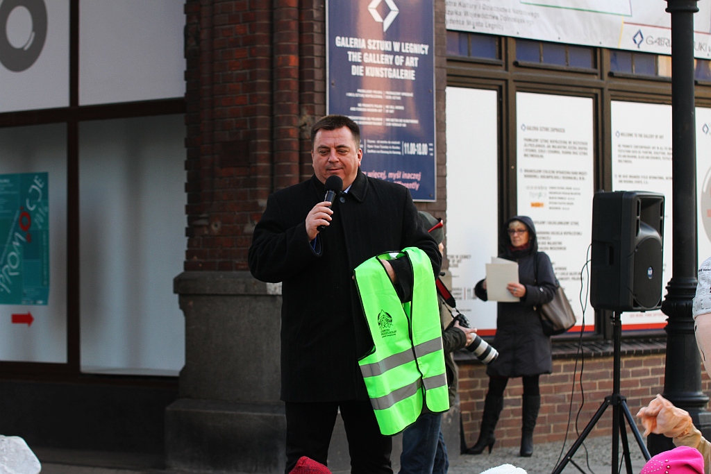 Legnickie przedszkolaki otrzymały kamizelki odblaskowe