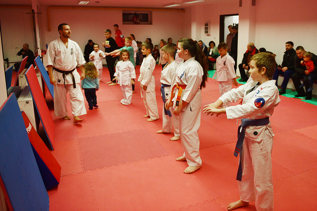 Mikołaj odwiedził najmłodszych wychowanków Biszczaka