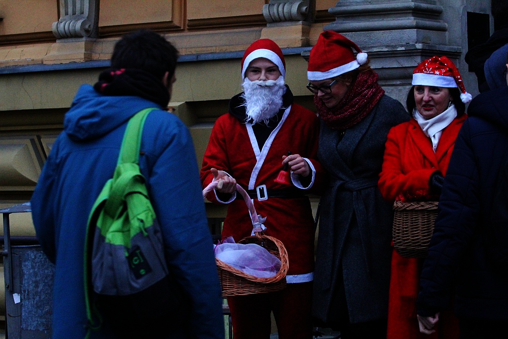 Święty Mikołaj w I Liceum i Gimnazjum TWP w Legnicy