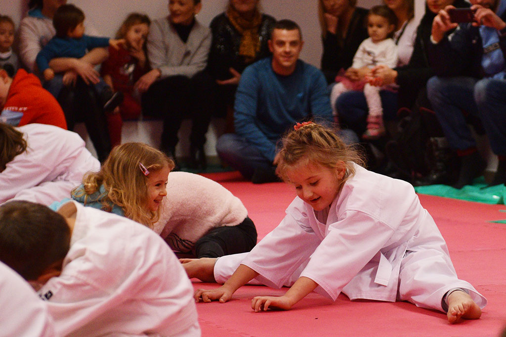 Mikołaj odwiedził najmłodszych wychowanków Biszczaka