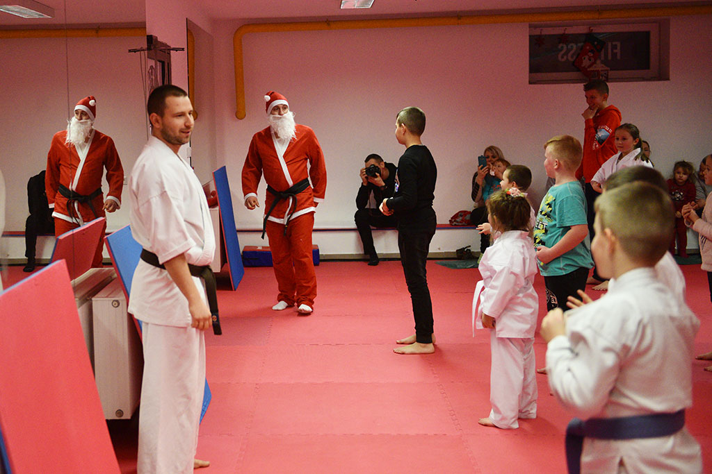 Mikołaj odwiedził najmłodszych wychowanków Biszczaka