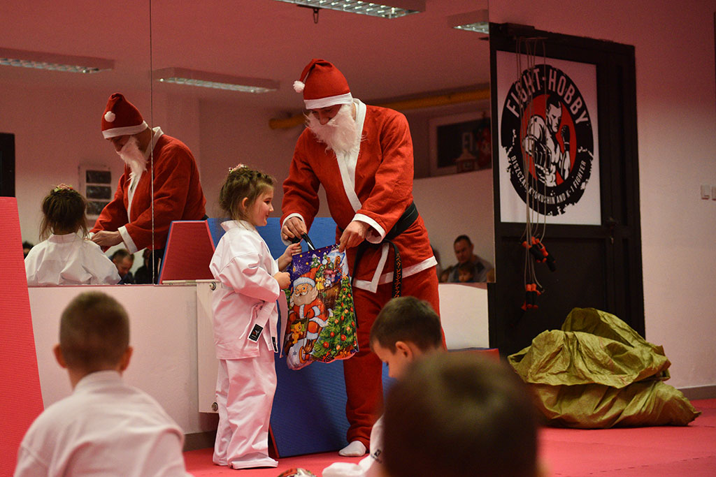 Mikołaj odwiedził najmłodszych wychowanków Biszczaka