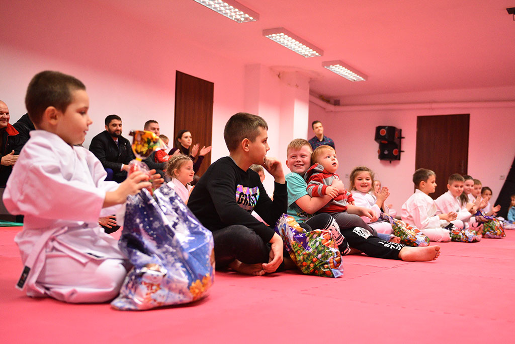 Mikołaj odwiedził najmłodszych wychowanków Biszczaka