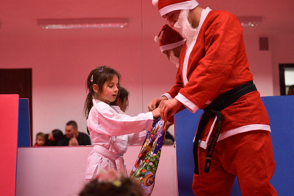 Mikołaj odwiedził najmłodszych wychowanków Biszczaka