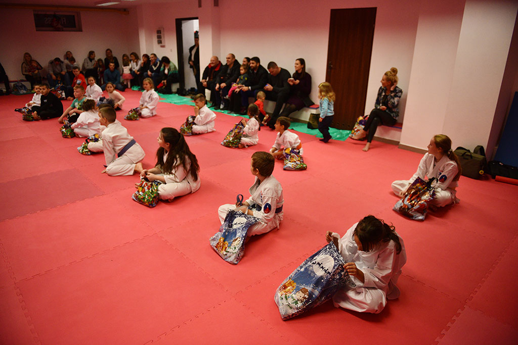 Mikołaj odwiedził najmłodszych wychowanków Biszczaka