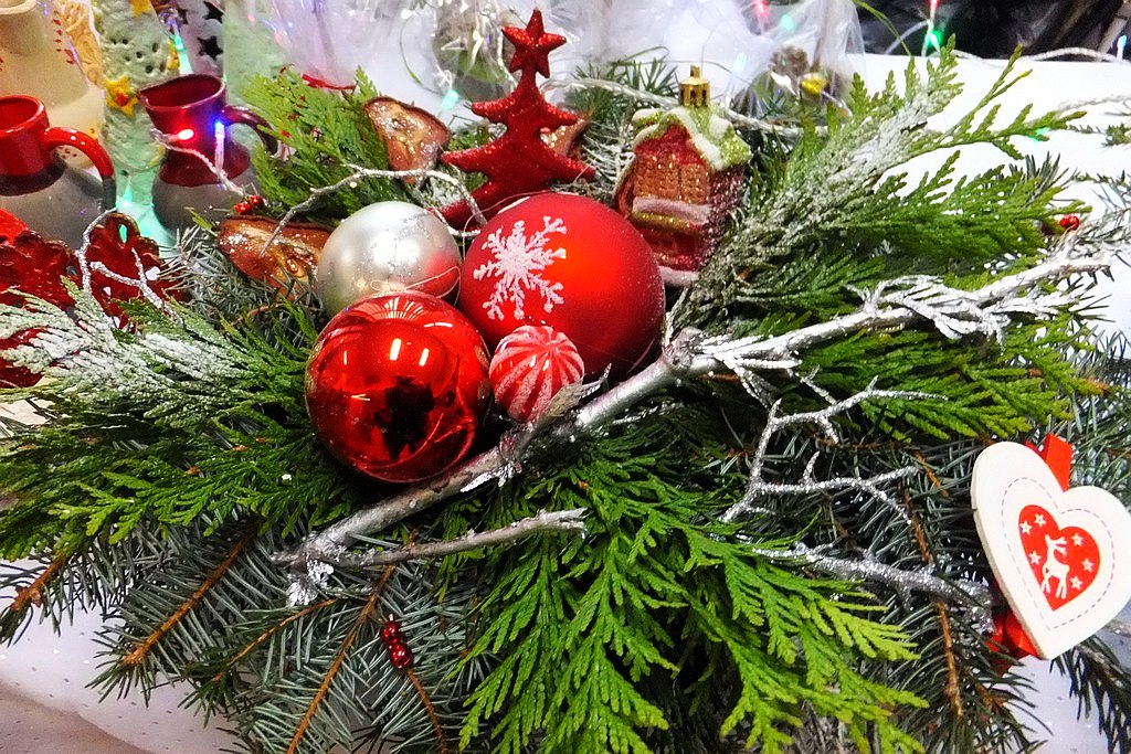 Kiermasz dekoracji świątecznych odbywa się w starostwie