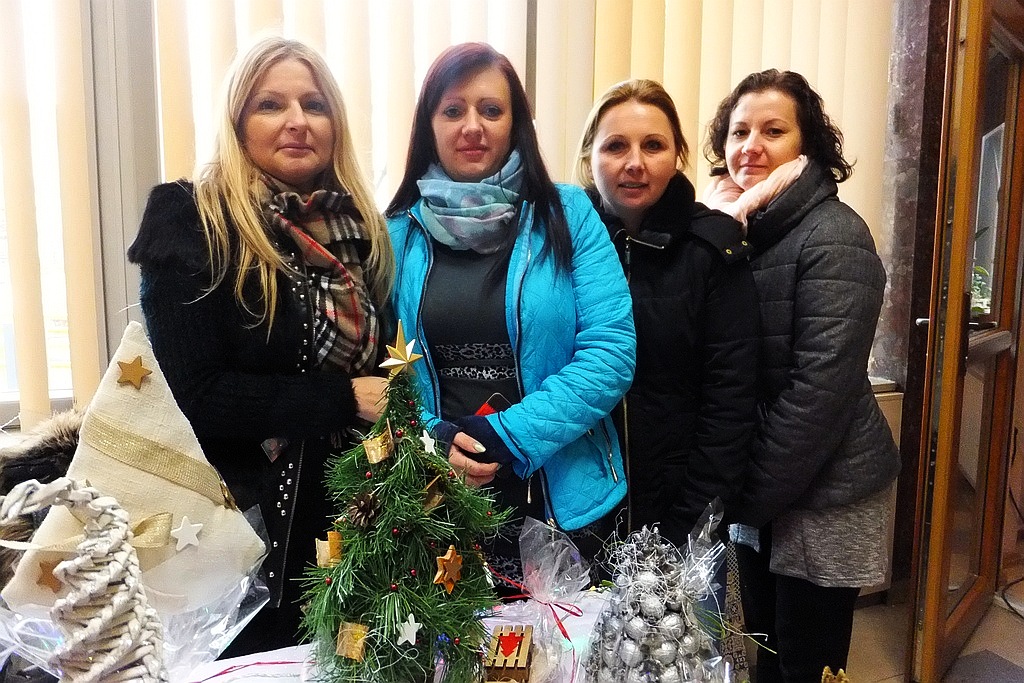 Kiermasz dekoracji świątecznych odbywa się w starostwie
