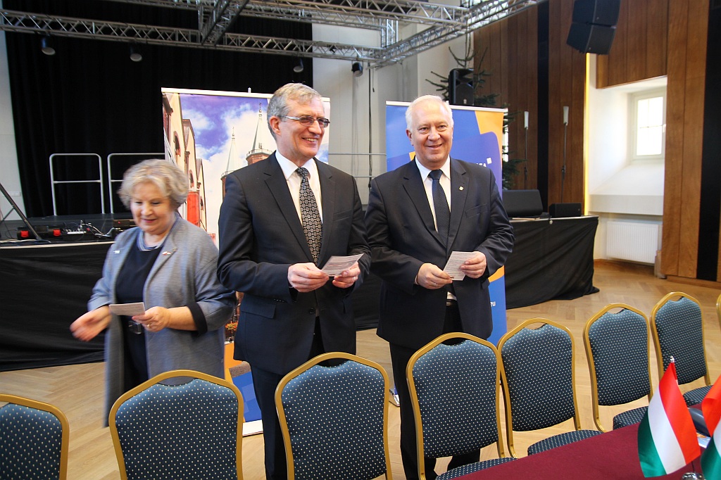 Ambasador Węgier gościem prezydenta i parlamentarzystek