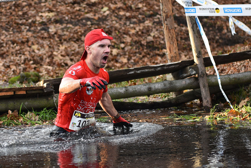 Zmęczenie, lodowata woda i zabawa na trasie Biegu Wulkanów