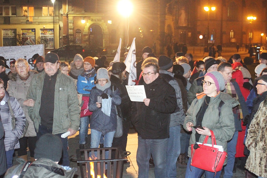 Pół tysiąca osób protestowało przeciwko polityce rządu