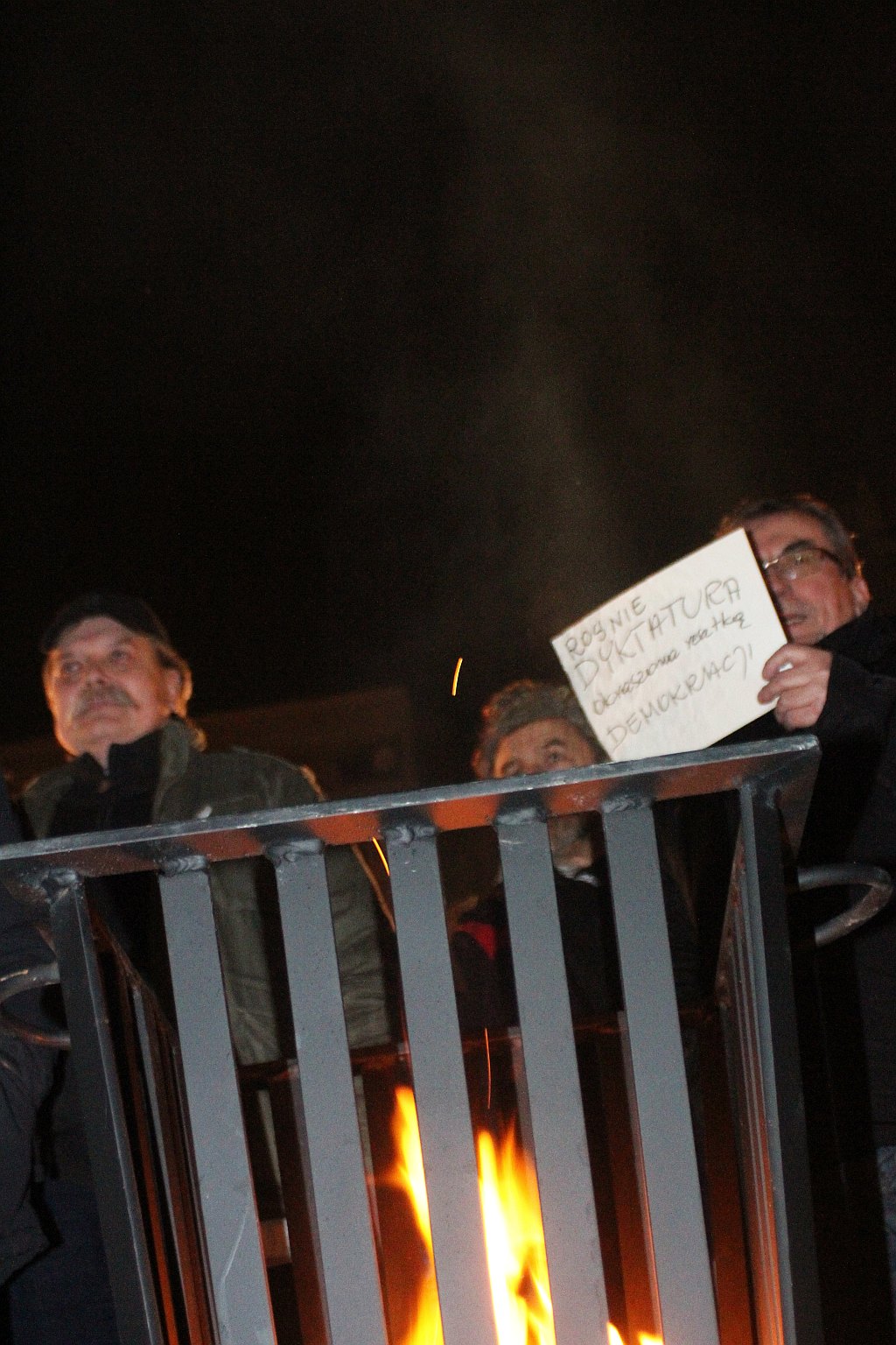 Pół tysiąca osób protestowało przeciwko polityce rządu