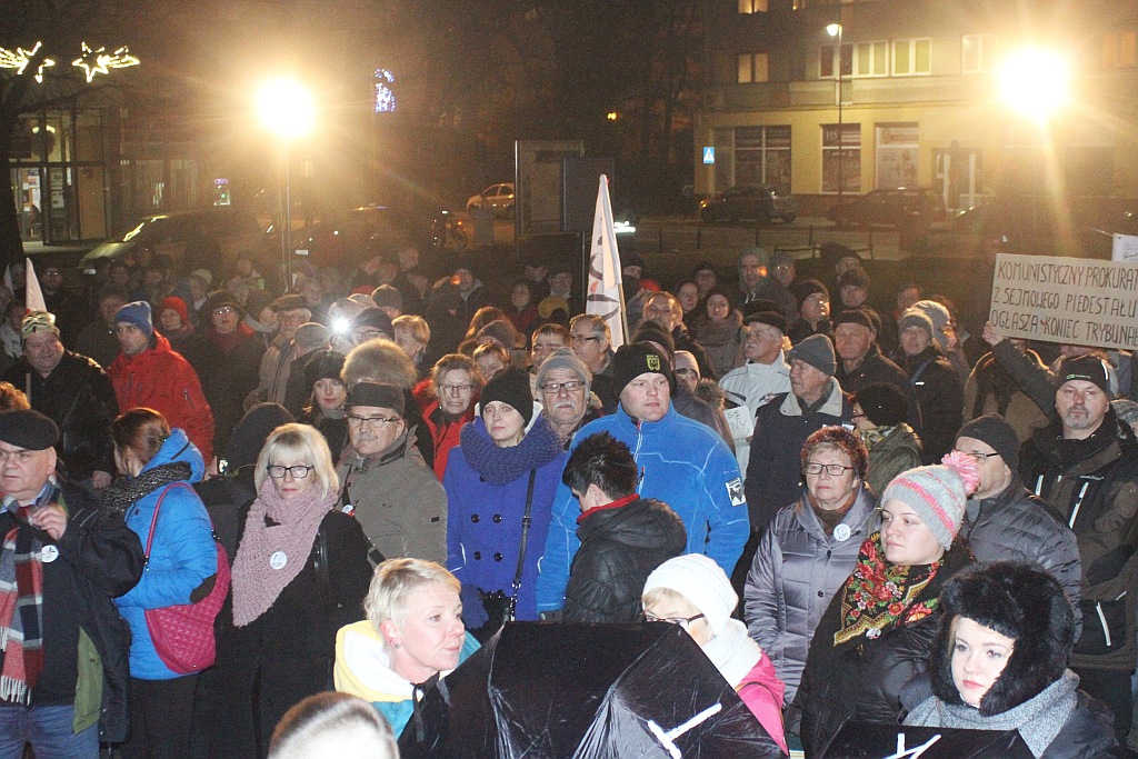 Pół tysiąca osób protestowało przeciwko polityce rządu