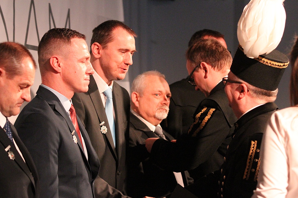 Pracownicy KGHM Zanam zostali odznaczeni z okazji Barbórki