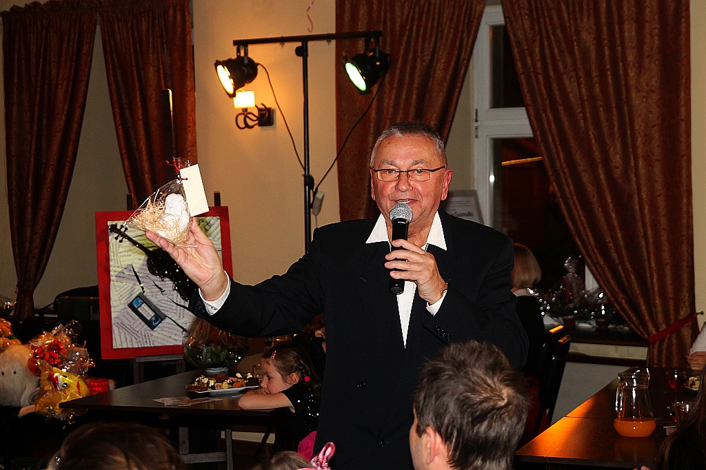 Doroczna aukcja charytatywna „Zostań naszym Mikołajem”