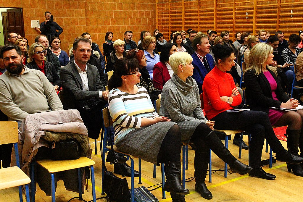 Kurator spotkał się z rodzicami i nauczycielami w Gimnazjum nr 5