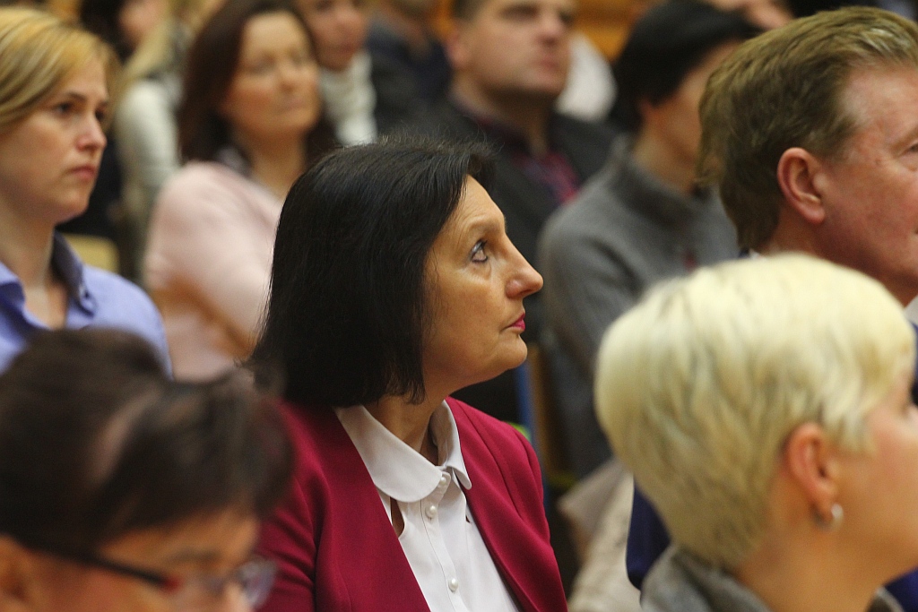 Kurator spotkał się z rodzicami i nauczycielami w Gimnazjum nr 5