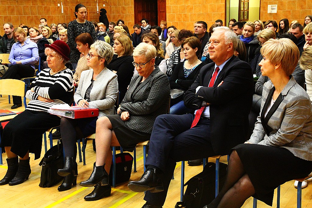 Kurator spotkał się z rodzicami i nauczycielami w Gimnazjum nr 5