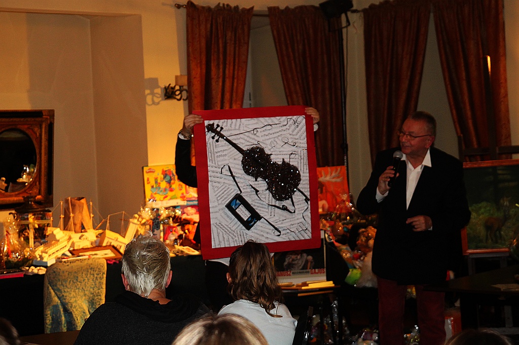 Doroczna aukcja charytatywna „Zostań naszym Mikołajem”