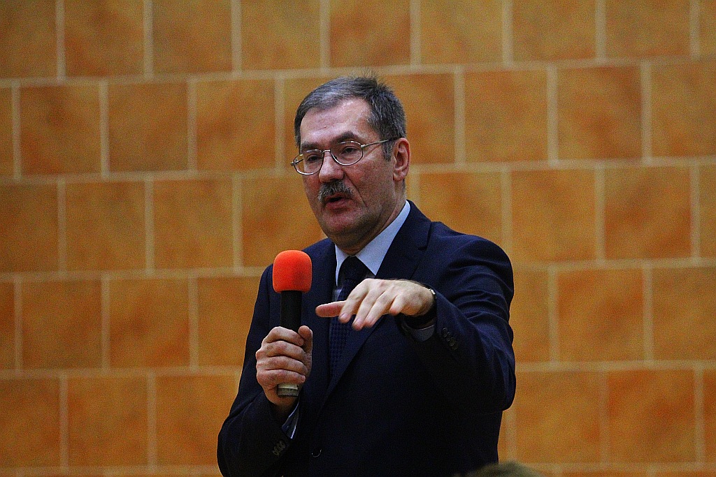 Kurator spotkał się z rodzicami i nauczycielami w Gimnazjum nr 5