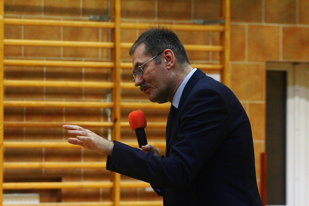 Kurator spotkał się z rodzicami i nauczycielami w Gimnazjum nr 5