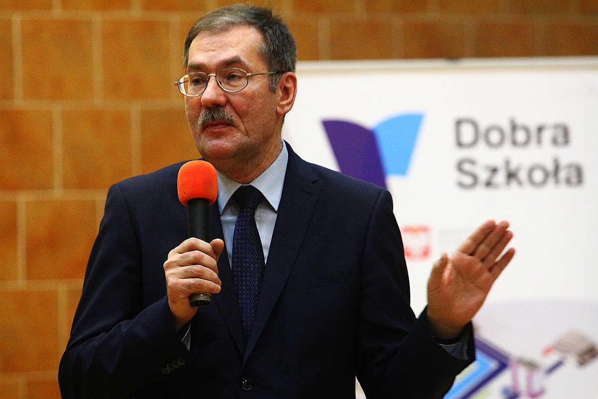 Kurator spotkał się z rodzicami i nauczycielami w Gimnazjum nr 5