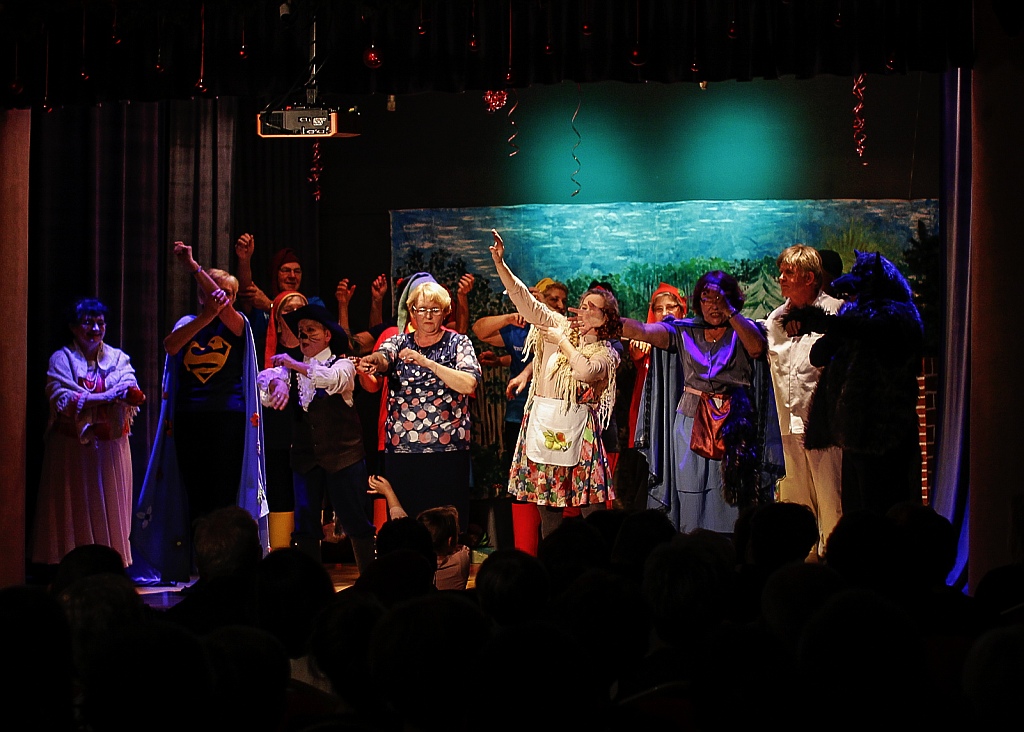 W Siedliskach odbyła się premiera bajki „Babcia wie najlepiej”