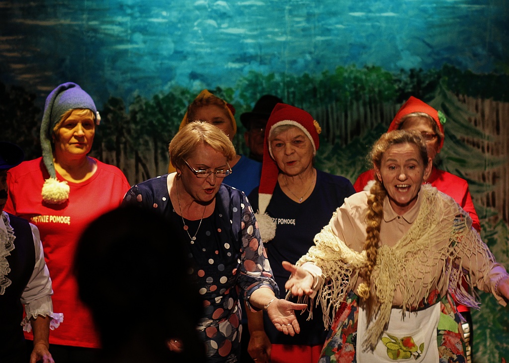 W Siedliskach odbyła się premiera bajki „Babcia wie najlepiej”